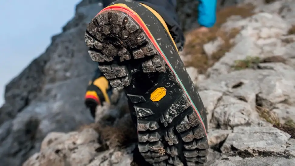 زیره Vibram چیست و چه مزایایی دارد؟